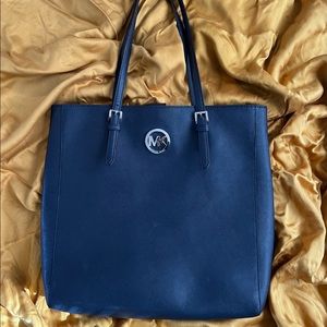Michael Kors Navy Blue Large Jet Set Tote